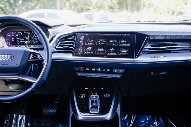 2023 Audi Q4 e-tron Premium Plus 8