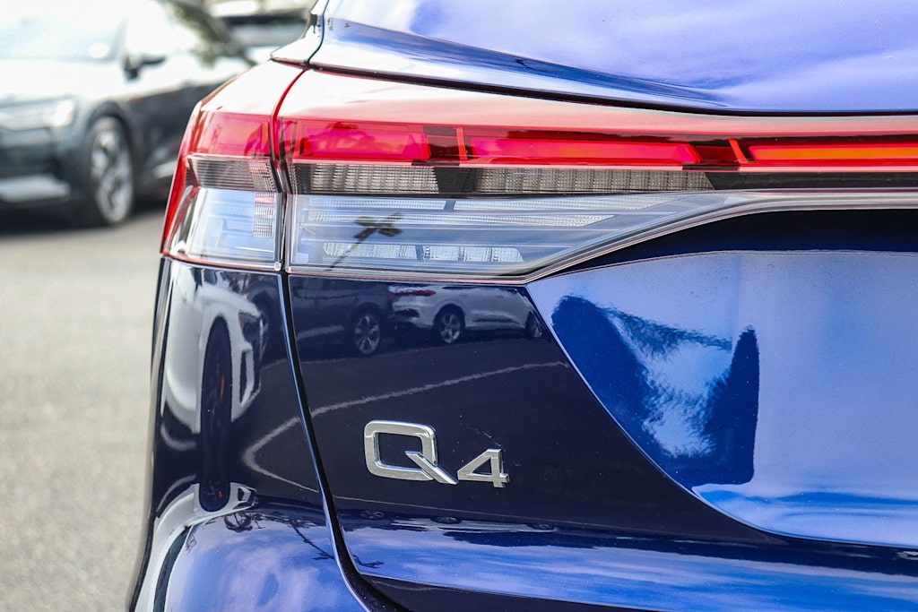 Thumbnail: 2023 Audi Q4 e-tron - 12