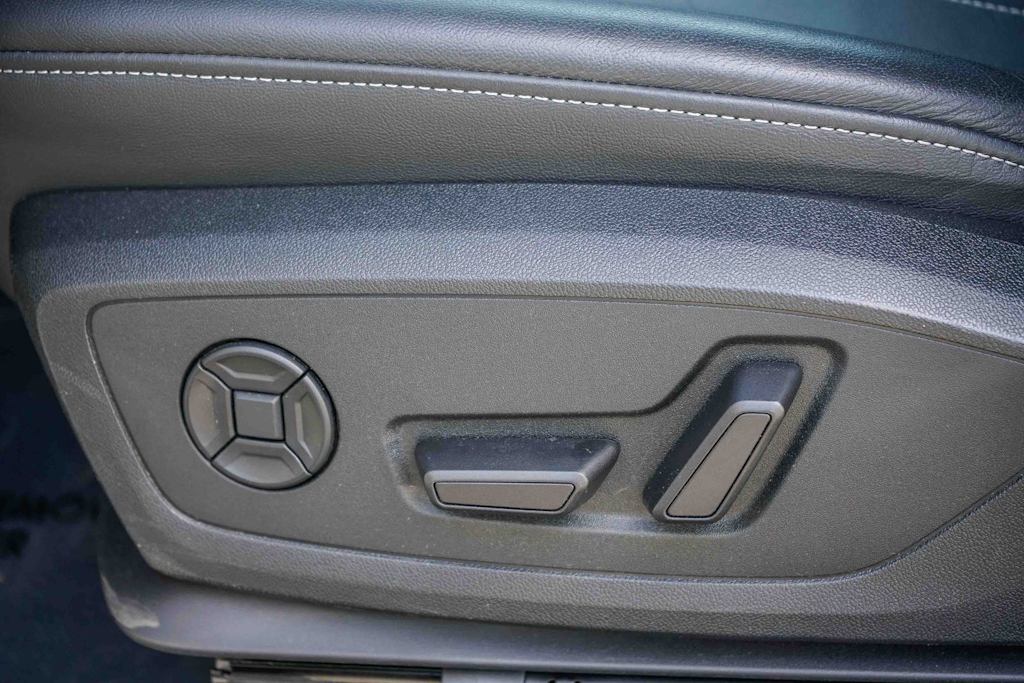 Thumbnail: 2023 Audi Q4 e-tron - 25