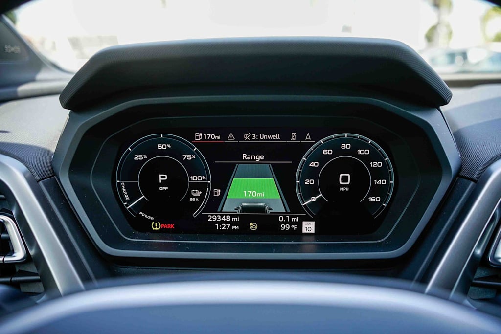 Thumbnail: 2023 Audi Q4 e-tron - 15