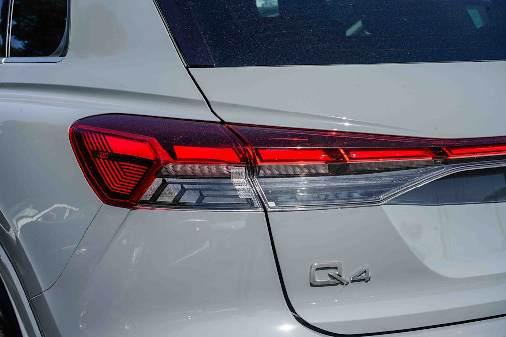 Thumbnail: 2023 Audi Q4 e-tron - 22