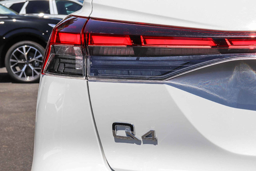 Thumbnail: 2023 Audi Q4 e-tron - 2