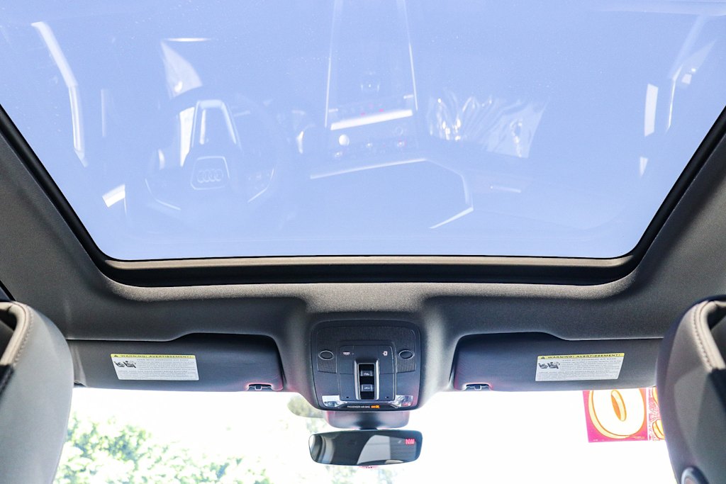 Thumbnail: 2020 Audi Q3 - 24