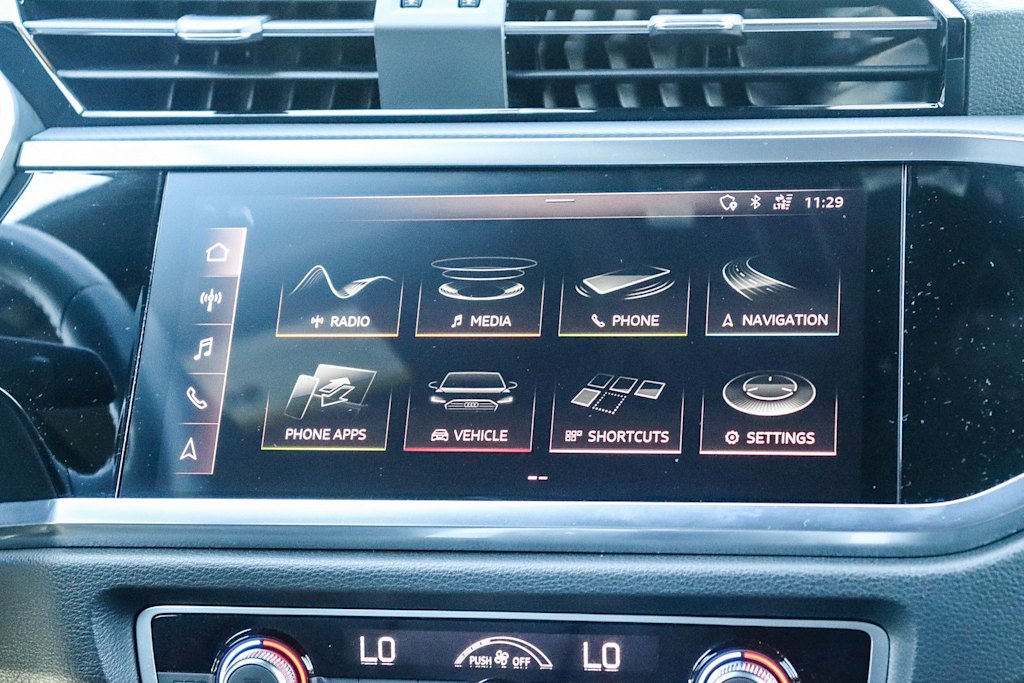 Thumbnail: 2020 Audi Q3 - 25
