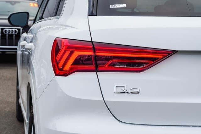 2019 Audi Q3 Premium Plus 22