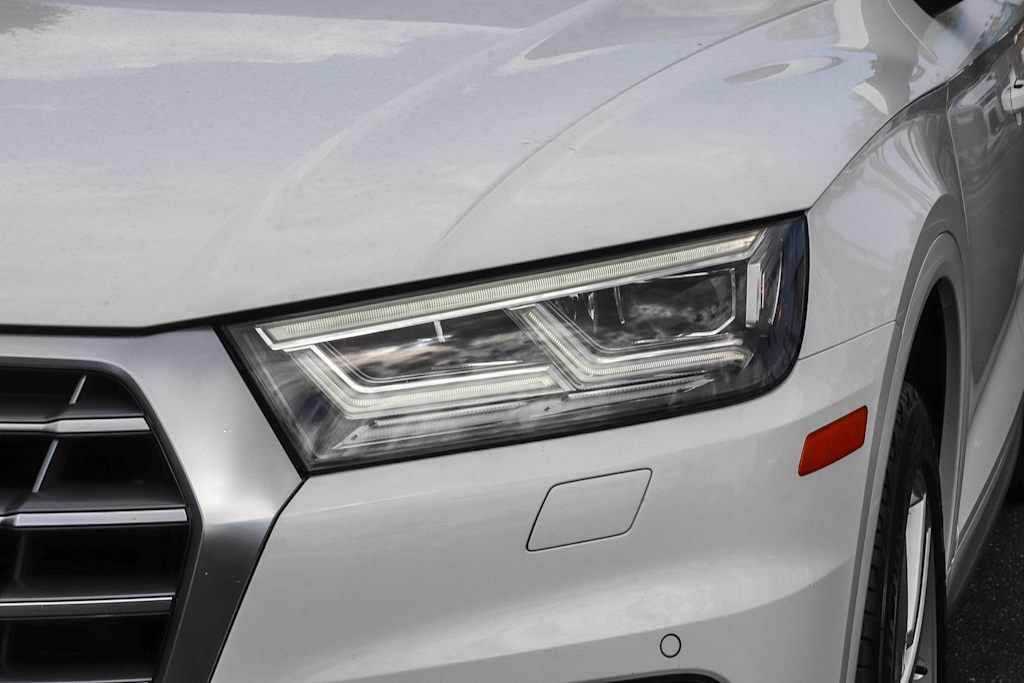 Thumbnail: 2019 Audi Q5 - 19