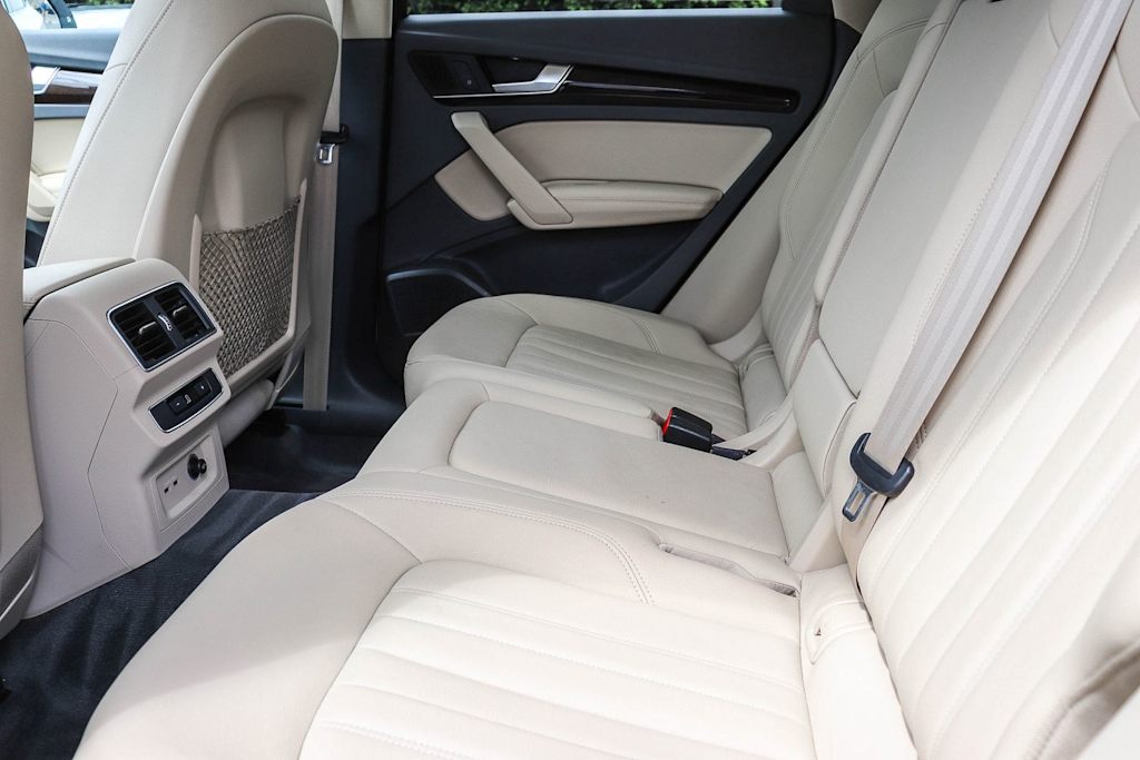Thumbnail: 2019 Audi Q5 - 11