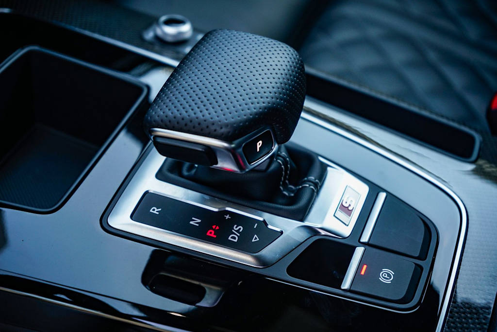 Thumbnail: 2023 Audi SQ5 - 12