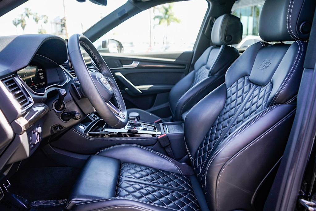 Thumbnail: 2023 Audi SQ5 - 8