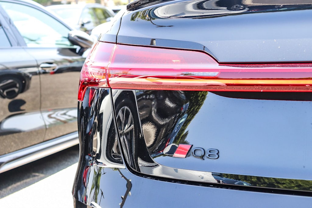 Thumbnail: 2024 Audi Q8 e-tron - 22