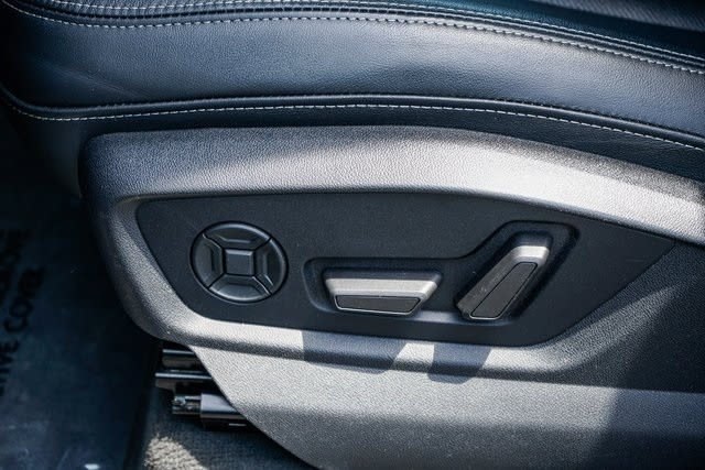 Thumbnail: 2022 Audi Q8 - 24