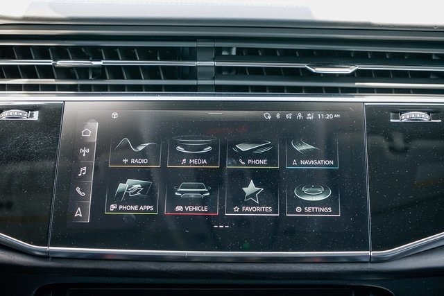 Thumbnail: 2022 Audi Q8 - 12