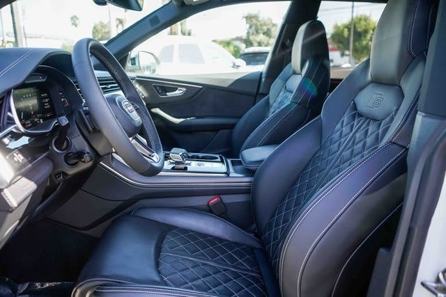Thumbnail: 2024 Audi SQ8 - 11
