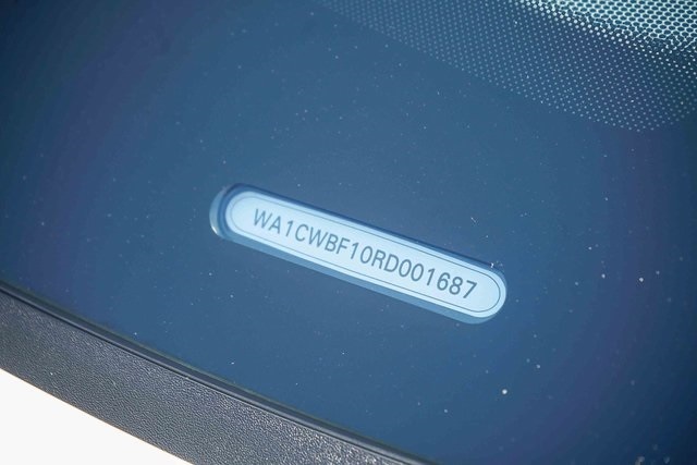 Thumbnail: 2024 Audi SQ8 - 18