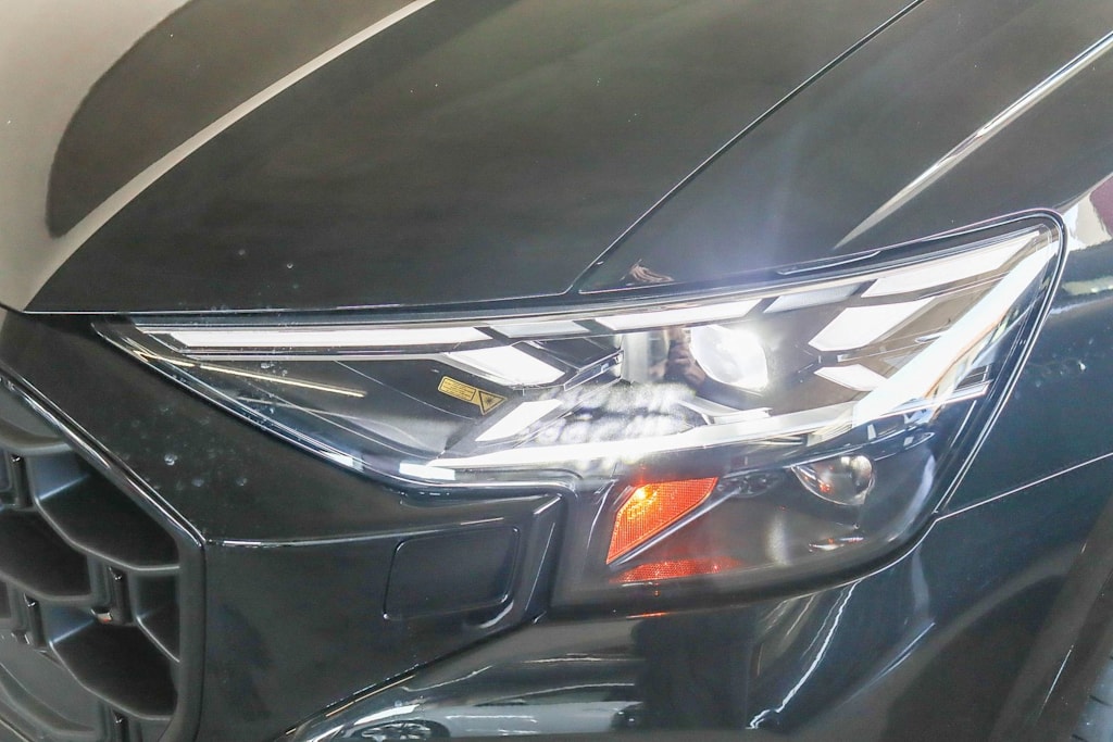Thumbnail: 2026 Audi SQ8 - 22