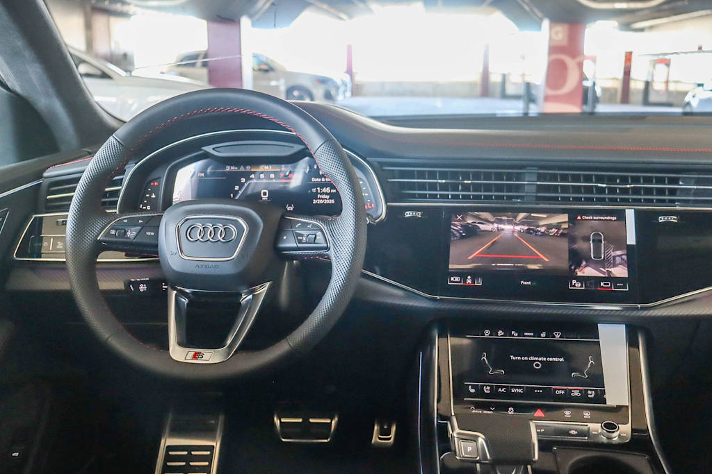 Thumbnail: 2026 Audi SQ8 - 8
