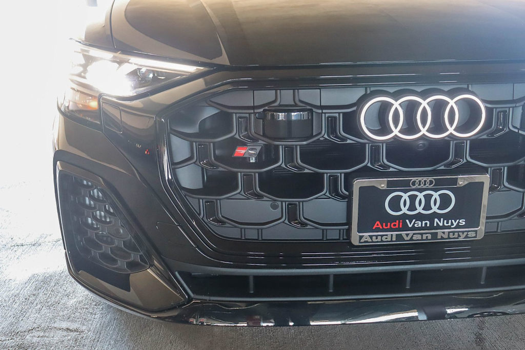 Thumbnail: 2026 Audi SQ8 - 5