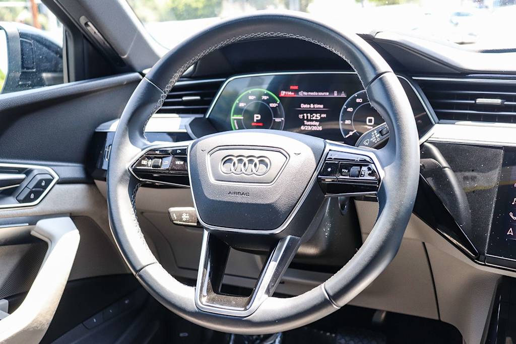 Thumbnail: 2024 Audi Q8 e-tron - 11