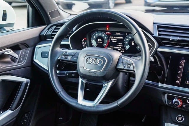 2022 Audi Q3 Premium 12