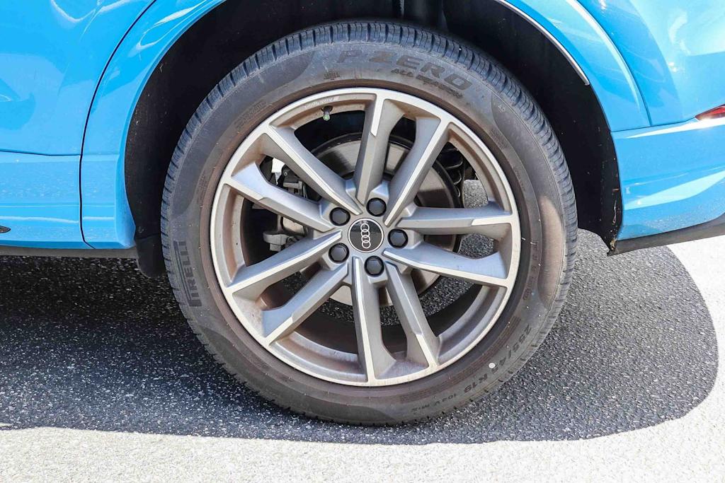 Thumbnail: 2023 Audi Q3 - 11