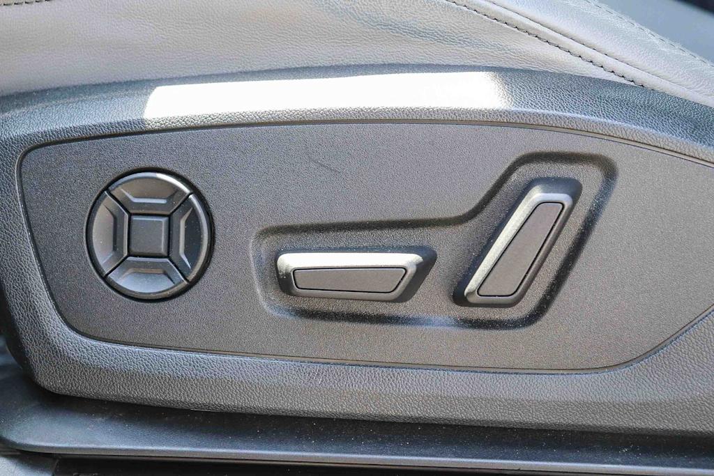 Thumbnail: 2023 Audi Q3 - 25