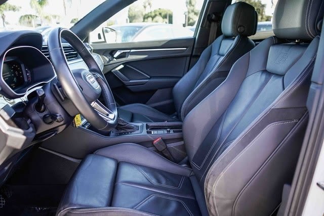 Thumbnail: 2022 Audi Q3 - 10