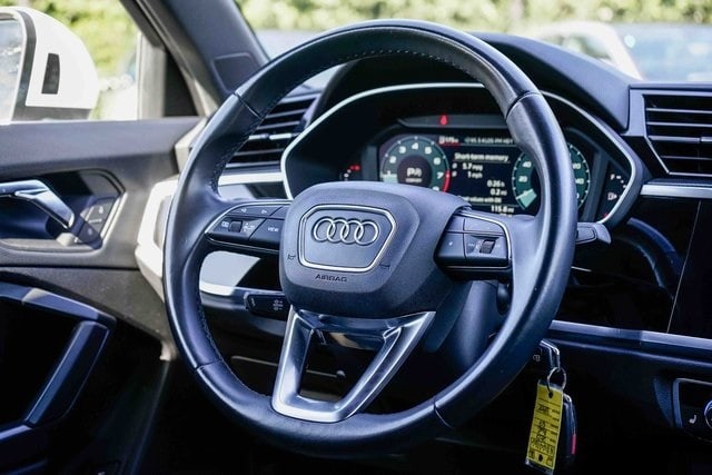 Thumbnail: 2022 Audi Q3 - 12