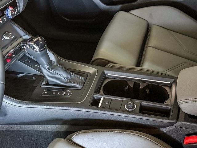 Thumbnail: 2025 Audi Q3 - 14