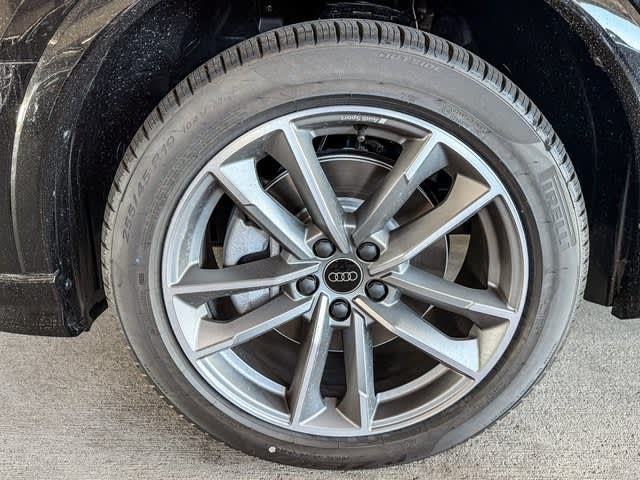 Thumbnail: 2025 Audi Q3 - 20