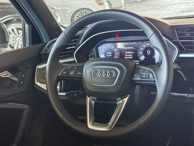 Thumbnail: 2025 Audi Q3 - 12