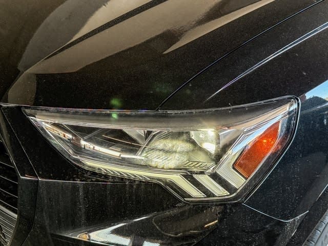 Thumbnail: 2025 Audi Q3 - 21