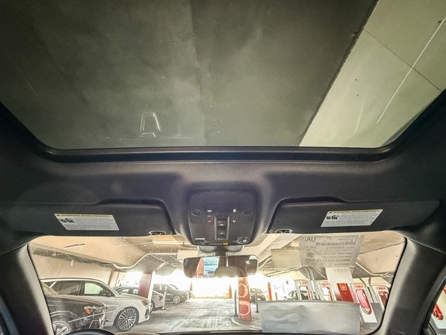 Thumbnail: 2025 Audi Q3 - 23