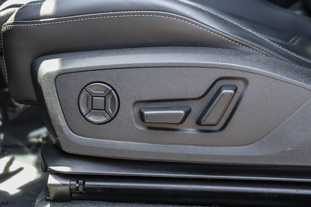 Thumbnail: 2025 Audi Q3 - 25