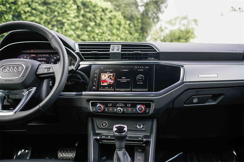 Thumbnail: 2025 Audi Q3 - 8