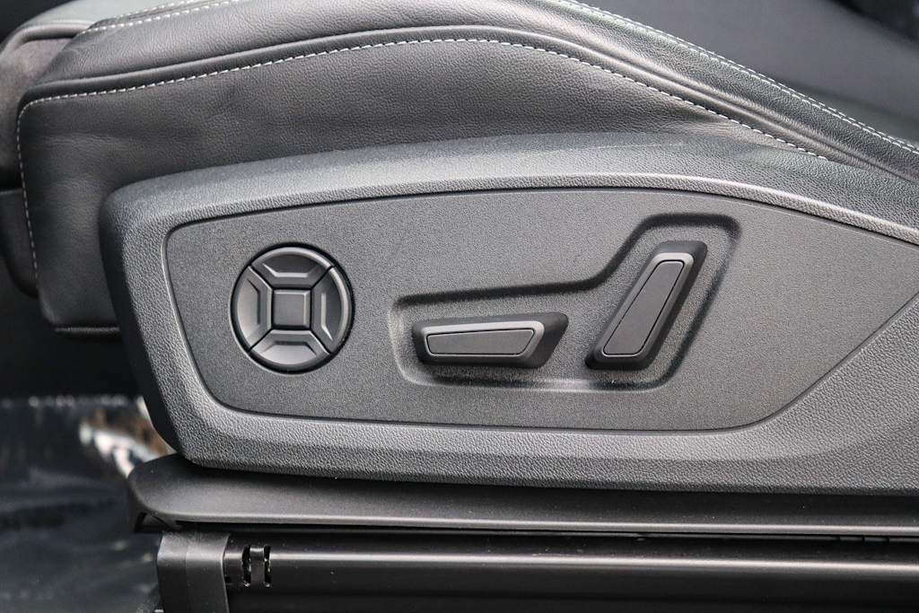 Thumbnail: 2024 Audi Q3 - 25