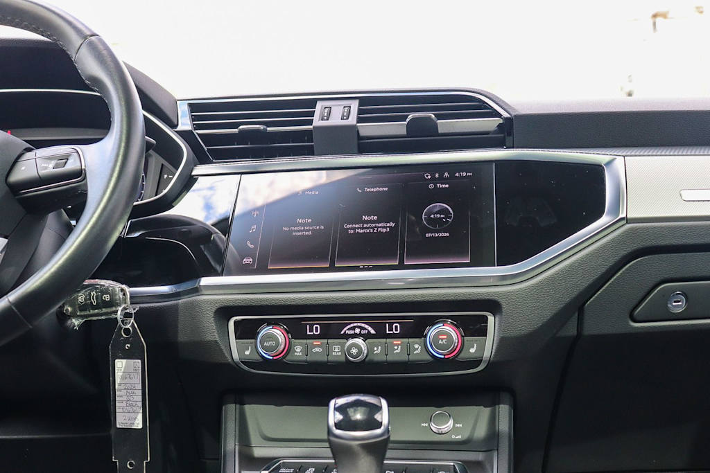 Thumbnail: 2024 Audi Q3 - 12