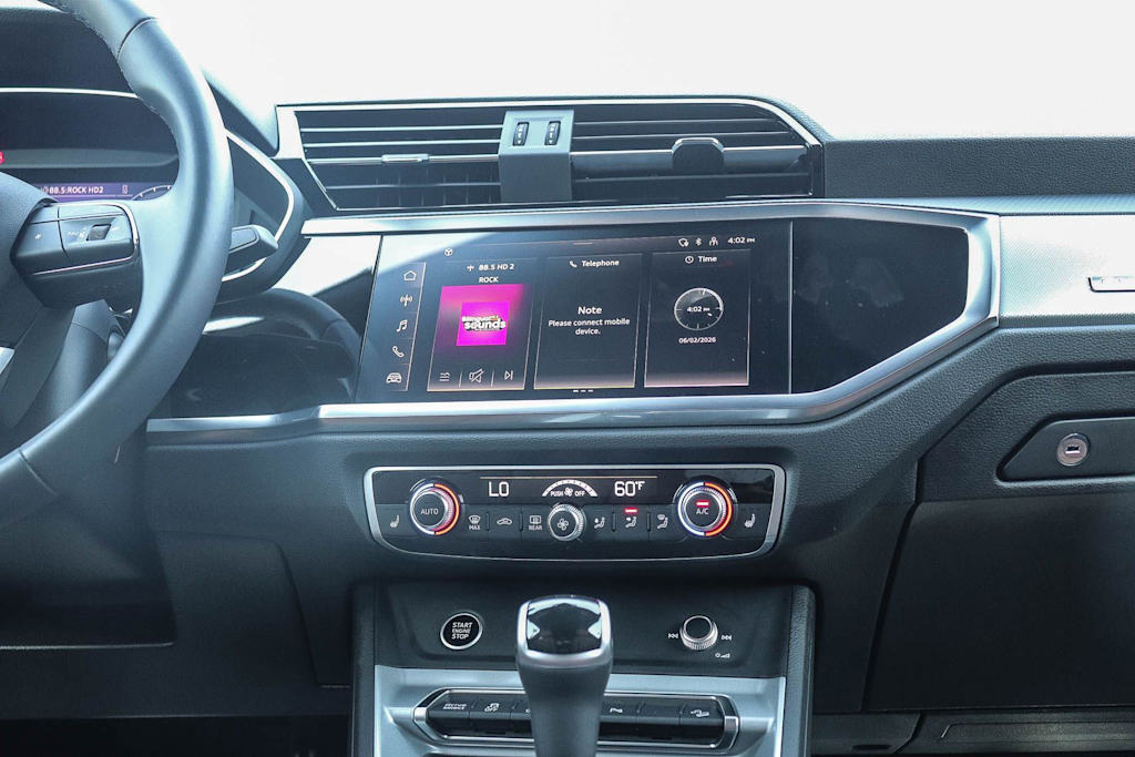 Thumbnail: 2023 Audi Q3 - 12