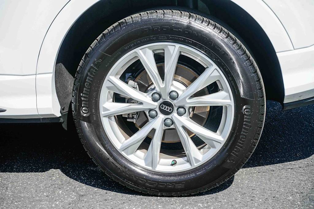 Thumbnail: 2025 Audi Q3 - 6