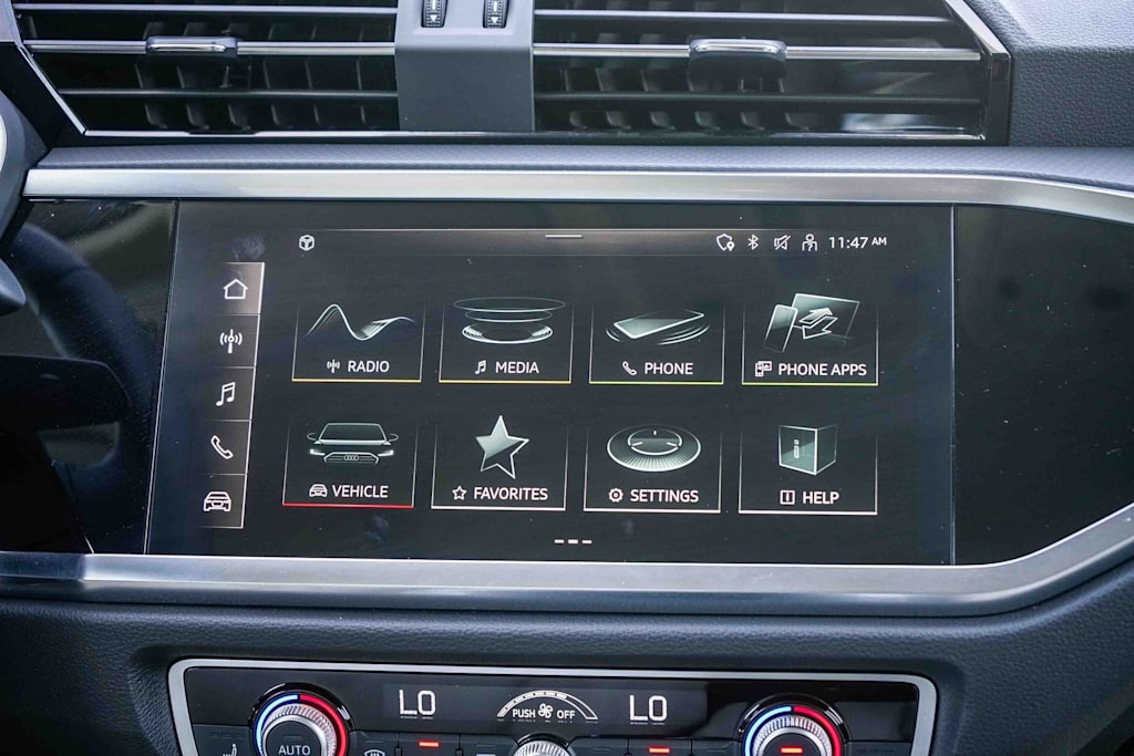 Thumbnail: 2025 Audi Q3 - 13