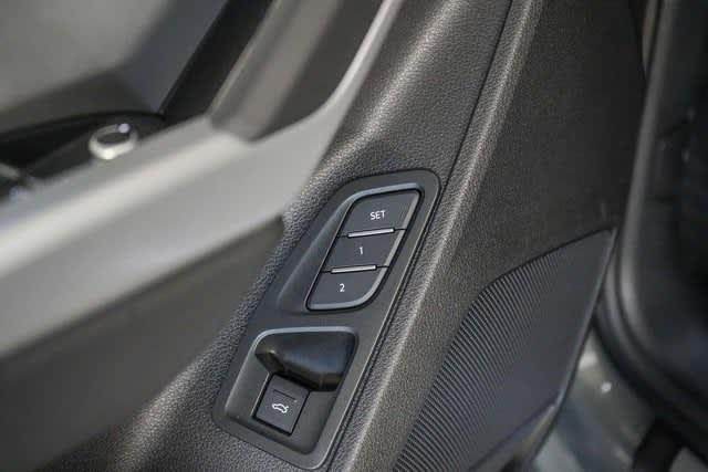 Thumbnail: 2025 Audi Q3 - 33