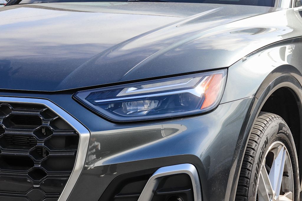 Thumbnail: 2025 Audi Q5 - 10