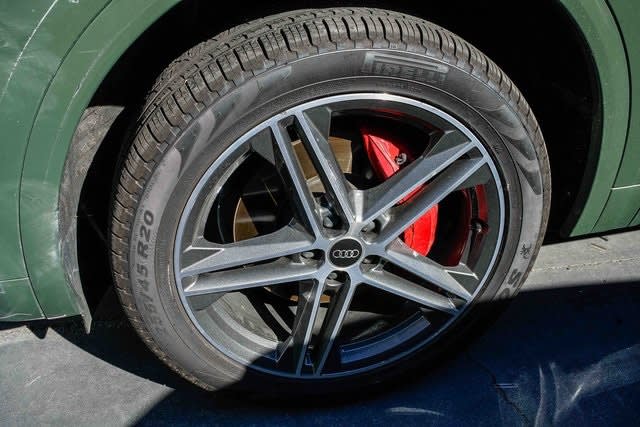 Thumbnail: 2024 Audi Q5 - 11