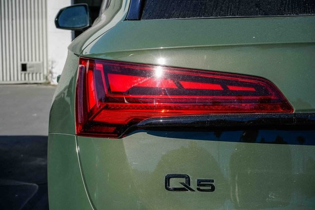Thumbnail: 2024 Audi Q5 - 10