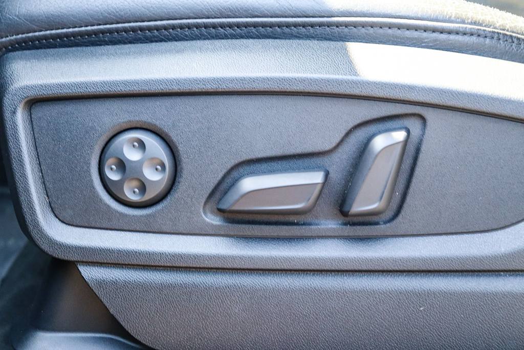 Thumbnail: 2020 Audi Q5 - 26