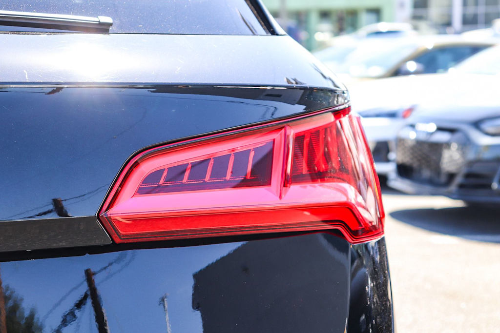 Thumbnail: 2020 Audi Q5 - 24