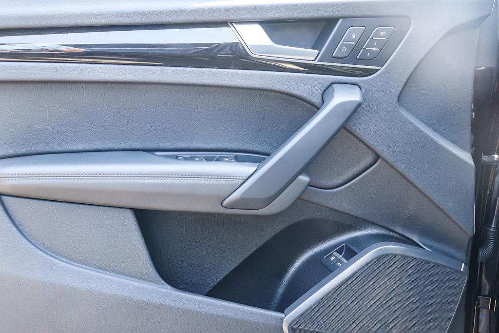 Thumbnail: 2020 Audi Q5 - 27