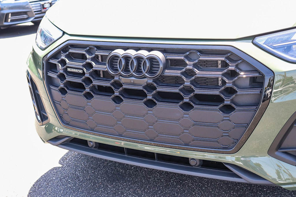 Thumbnail: 2023 Audi Q5 - 20