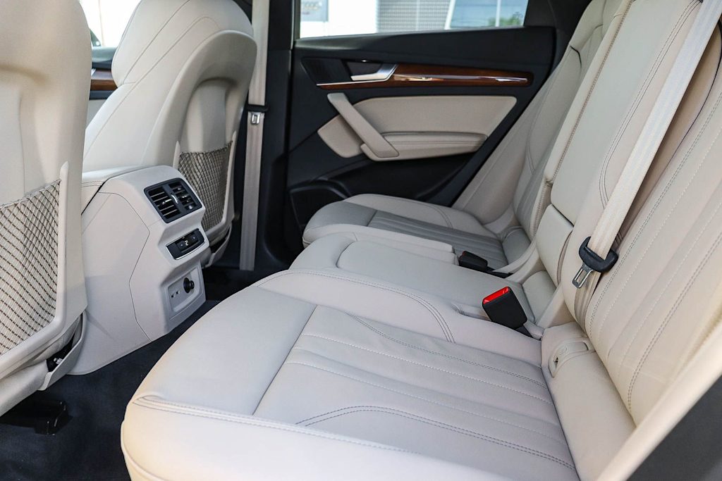 Thumbnail: 2024 Audi Q5 - 11