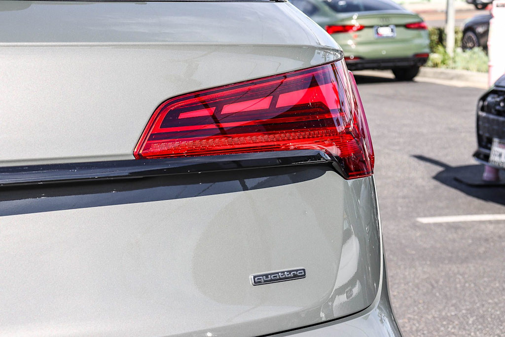 Thumbnail: 2024 Audi Q5 - 22