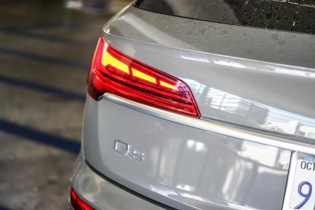 Thumbnail: 2023 Audi Q5 - 13